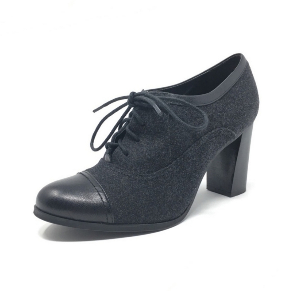 Nine West Nostalgia Felt Black Gray Lace Up Heels 7